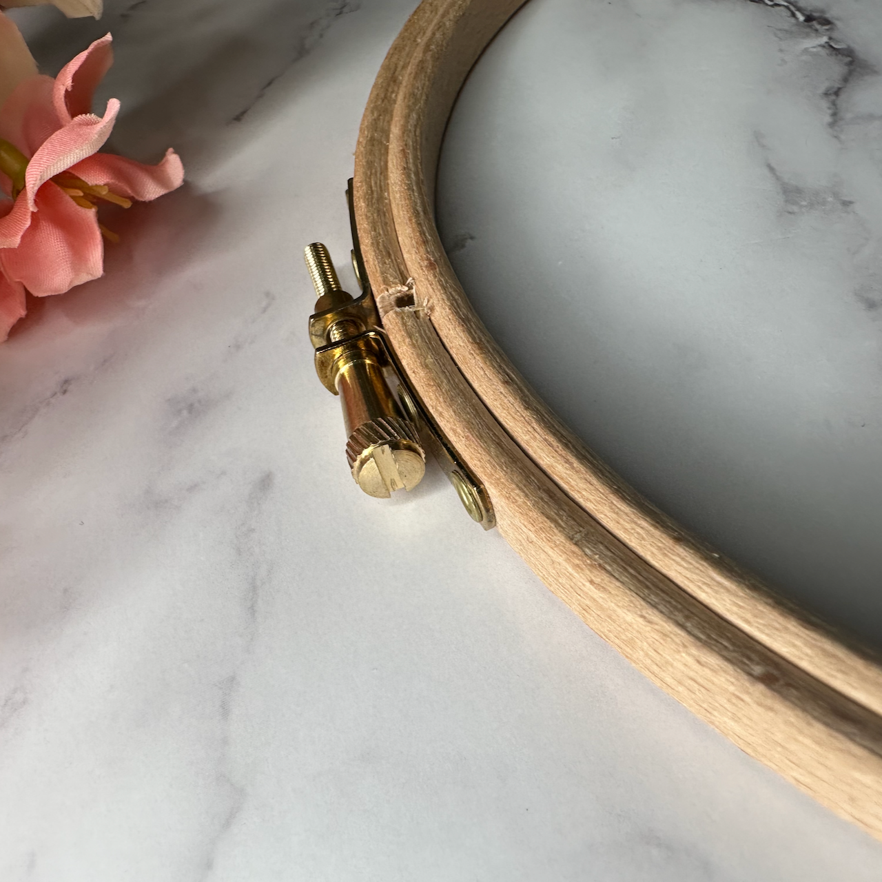 9" Elbesee Beechwood Embroidery Hoop